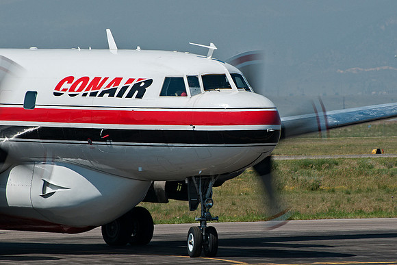 Convair CV-580 (C-GYXC) - Tanker 142