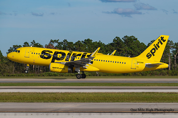 Airbus A320-232 (N693NK)