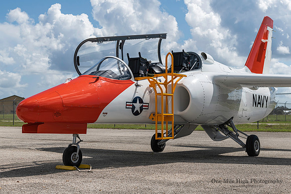 SIAI-Marchetti S.211 (N250CF)
