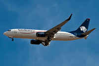 Boeing 737-83N (N861AM)