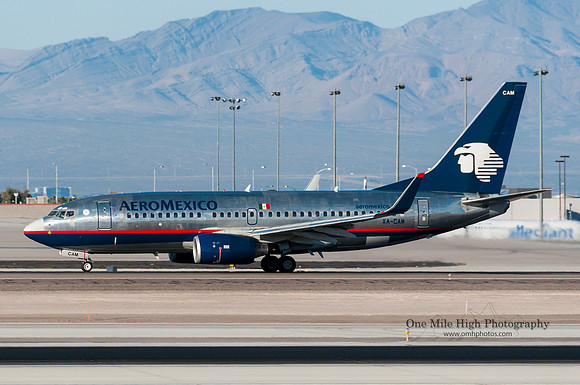 Boeing 737-752 (XA-CAM)