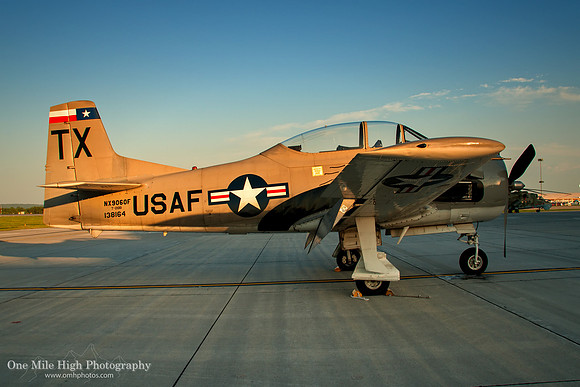 North American T-28B Trojan (NX9060F) - Trojan Phlyers T-28 Demo Team