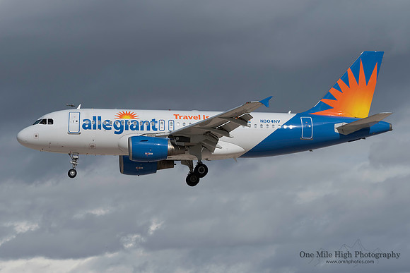 Airbus A319-100 (N304NV)