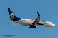 Boeing 737-83N (N860AM)