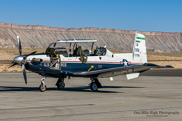 Beechcraft T-6A Texan II (04-3719)