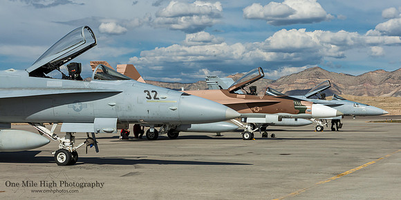 McDonnell Douglas F/A-18C Hornet (BuNo 163703)