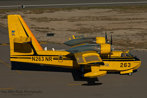 Canadair CL-215 Scooper (N263NR)