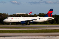 Airbus A321-211 (N367NW)