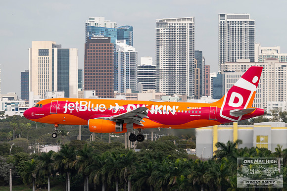 Airbus A320-232 (N643JB) - "Brewing Altitude"