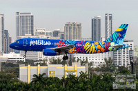 Airbus A320-232 (N657JB) -  "Isla del Bluencanto"