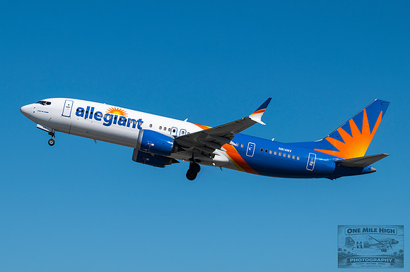 Boeing 737 Max 8 (N814NV)