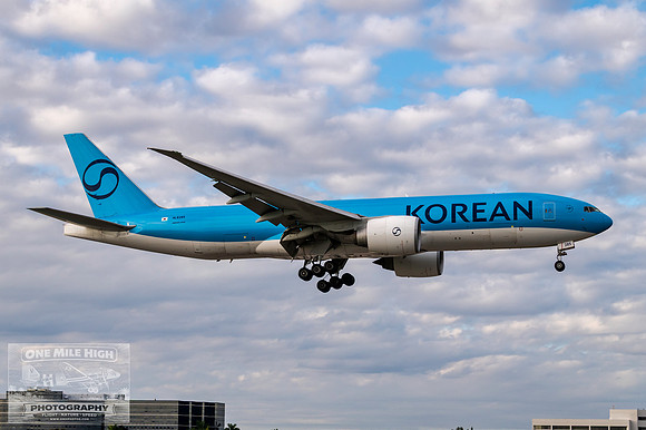 Boeing 777-FB5 (HL8285)