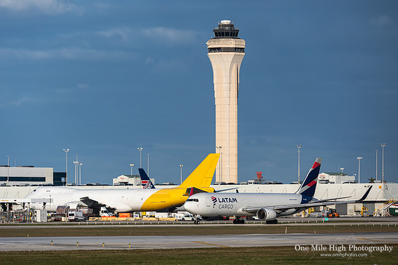 Boeing 767-316F (ER) (PR-ABD)