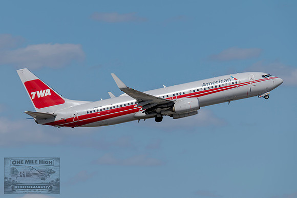 Boeing 737-823 (N915NN) - TWA Retro Scheme