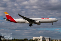 Airbus A330-302 (EC-LUX)