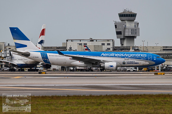 Airbus A330-202 (LV-KAO)
