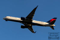 Boeing 757-200 (N694DL)