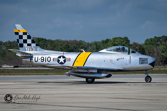 North American F-86 Sabre (N286CF)