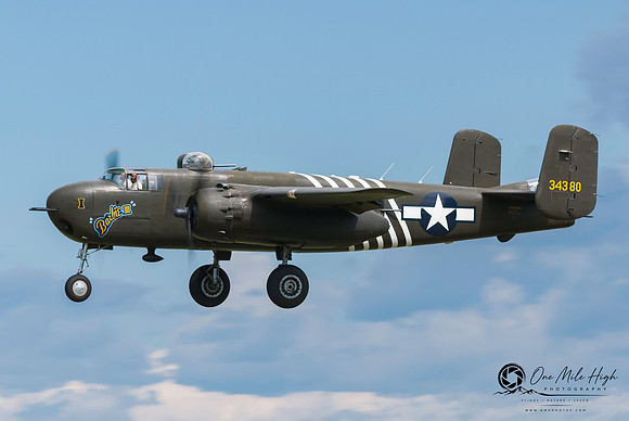 1943 North American B-25H-1-NA (N5548N)