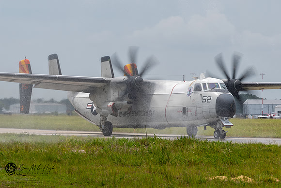 Grumman C-2A Greyhound (BuNo 162157) - VRC-40 Rawhides