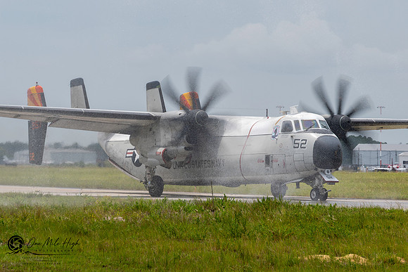 Grumman C-2A Greyhound (BuNo 162157)