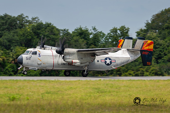 Grumman C-2A Greyhound (BuNo 162157)