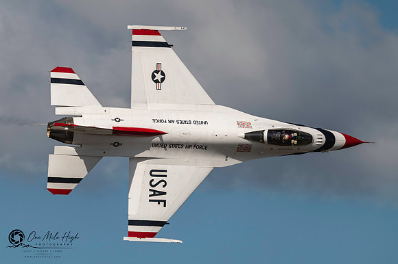 Lockheed Martin F-16C Falcon (T-Bird #6)