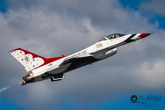 Lockheed Martin F-16C Falcon (T-Bird #6)