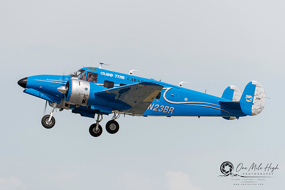 Beech E-18 (N23BR)