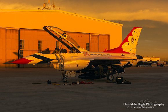 Lockheed Martin F-16DM-52-CF Falcon (91-0479) - USAF Thunderbird #8