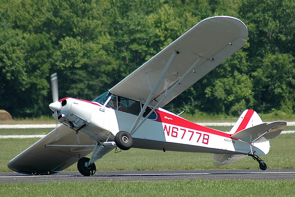 Piper PA-18A (N6777B)