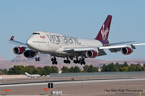 Boeing 747-443 (G-VROM)