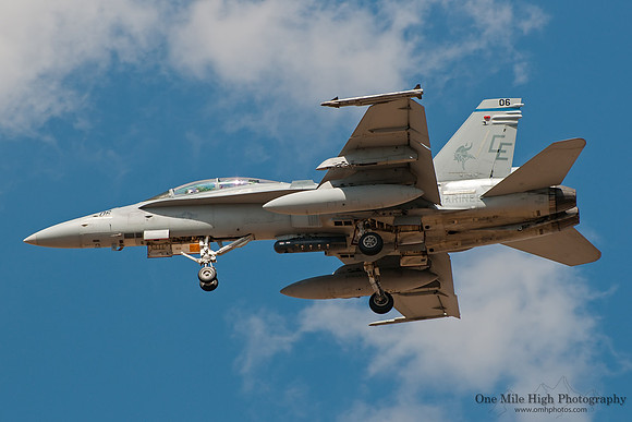 McDonnell Douglas F/A-18D Hornet (BuNo 165532)