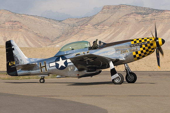 North American P-51 Mustang (N6320T) - Little Witch