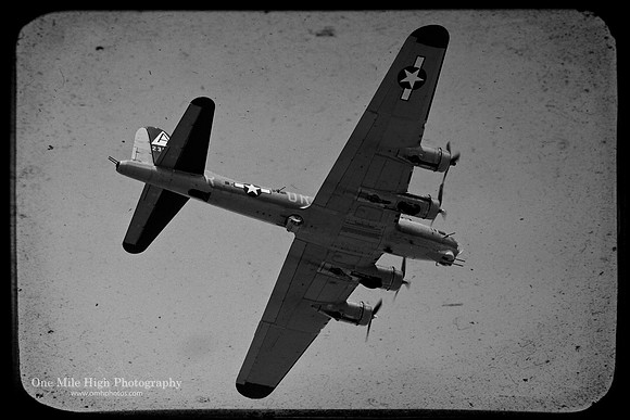 1944 Boeing B-17G Flying Fortress - "Nine 'O Nine"