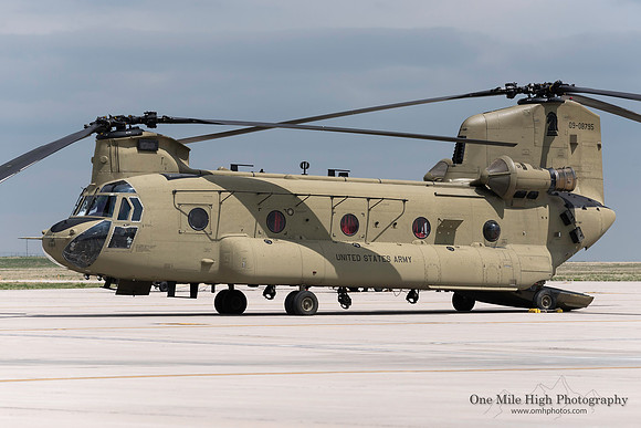 Boeing CH-47F Chinook (09-08795)