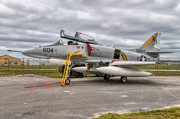 McDonnell Douglas TA-4J Skyhawk (N7051J)