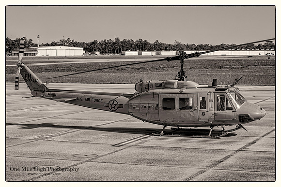 Bell TH-1H Iroquois (74-22442)