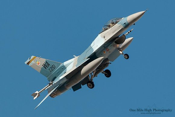 Lockheed F-16C-32-CF Falcon (86-0251) - 64th Aggressor Squadron