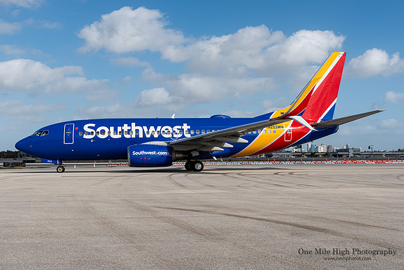 Boeing 737-7H4(WL) (N223WN)