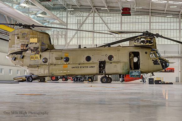 Boeing CH-47F Chinook (11-08097)