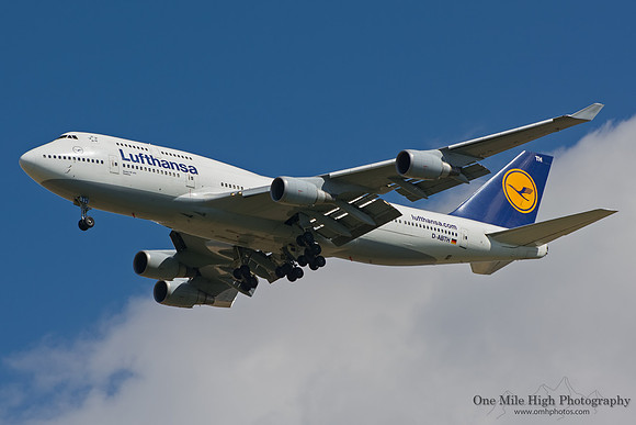 Boeing 747-430 (D-ABTH)