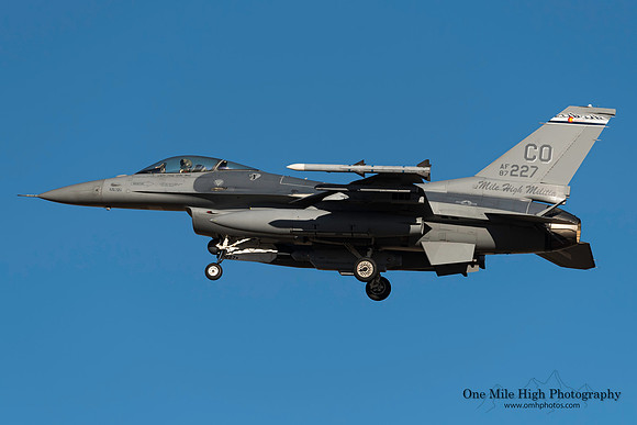 Lockheed F-16C-30-CF Falcon (87-0227) - "Thor"