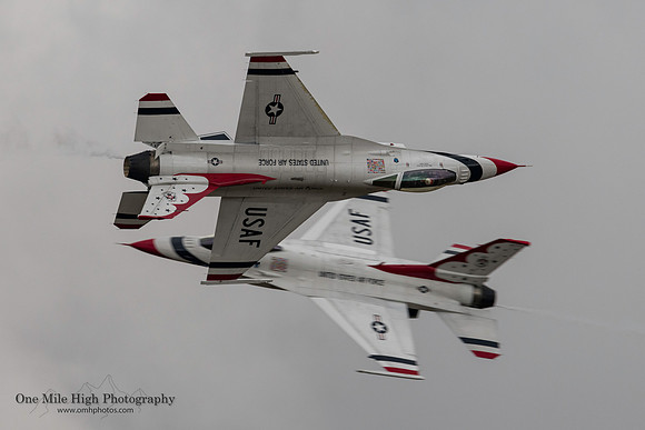 Lockheed F-16C Falcon - Opposing Solos