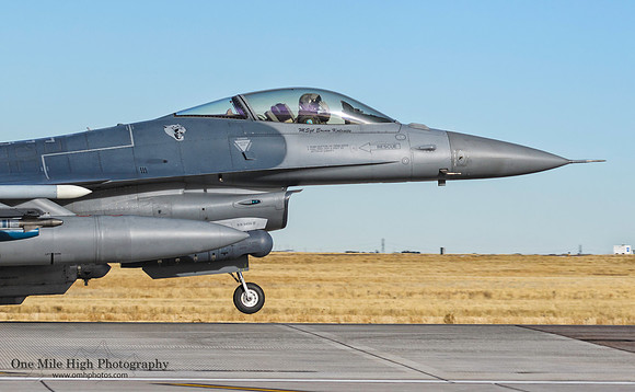 Lockheed F-16C-30-CF Falcon (88-0401) - "Ike"