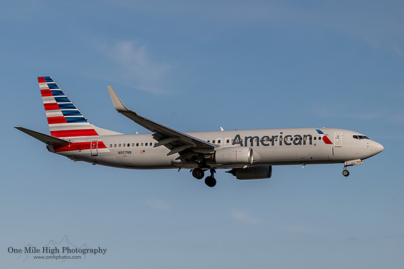 Boeing 737-823 (N957NN)