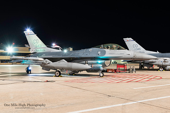 Lockheed F-16C-30-CF Falcon (88-0401) - "Chaff"