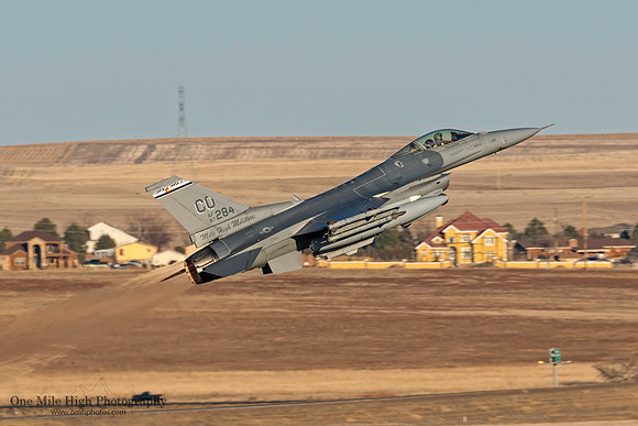Lockheed F-16C-30-CF Falcon (87-0284) - "Lobo"