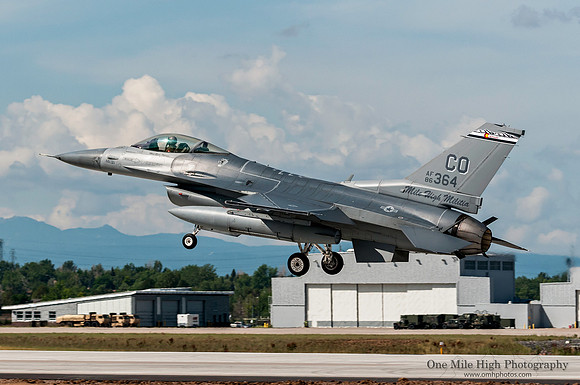 Lockheed F-16C-30-CF Falcon (86-0364)