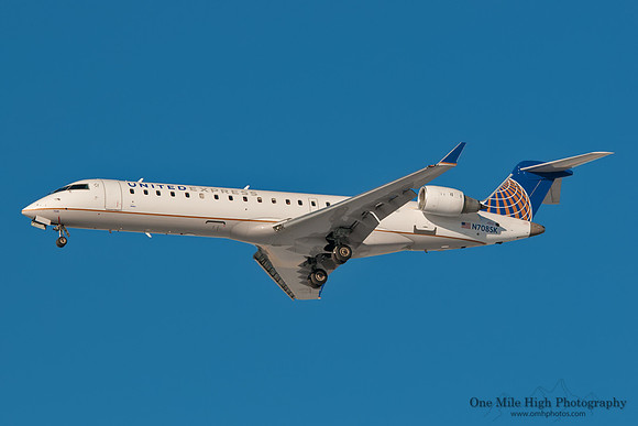 Canadair CRJ-700 (N708SK)